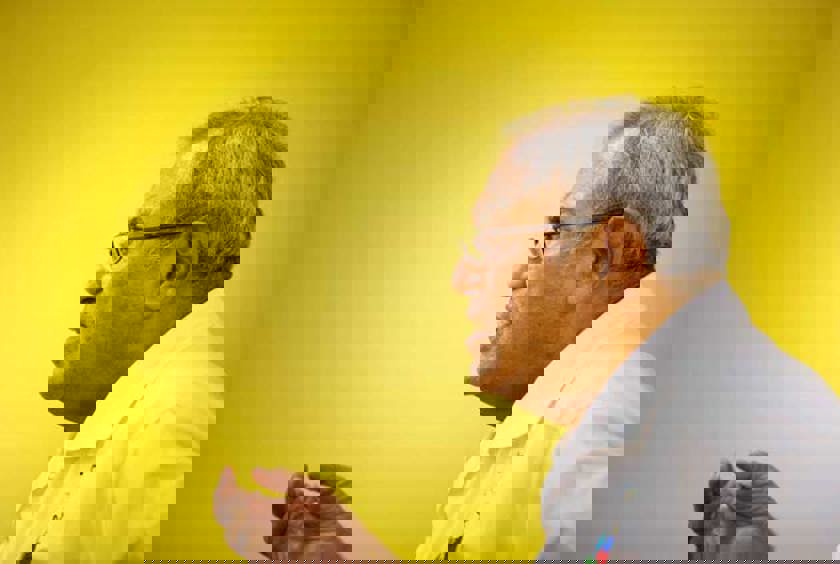 Gilberto Aguirre (El Profe) — Presenté Gilberto Aguirre (El Profe) — Presenté
